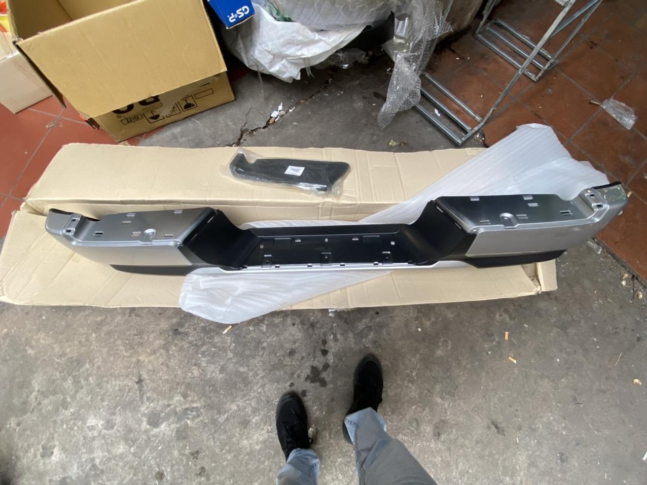 Cản sau sử dụng cho xe Mitsubishi Triton 2019-2024 - Hàng nhập khẩu chính ngạch