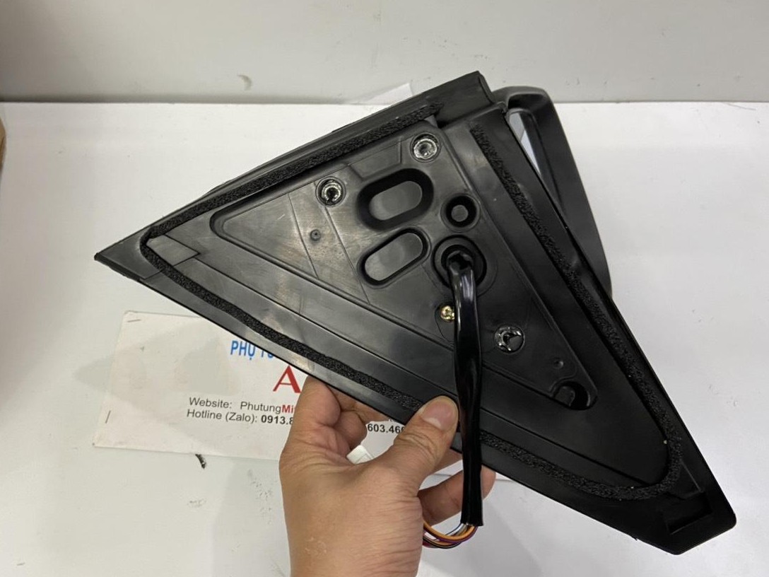 Gương chiếu hậu sử dụng cho xe Pajero V93 - Hàng nhập khẩu chính ngạch