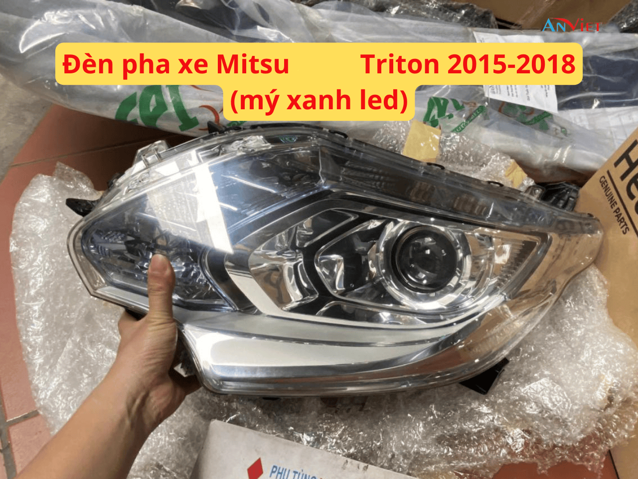 Vỏ Đèn pha sử dụng cho xe Triton - Hàng nhập khẩu chính ngạch