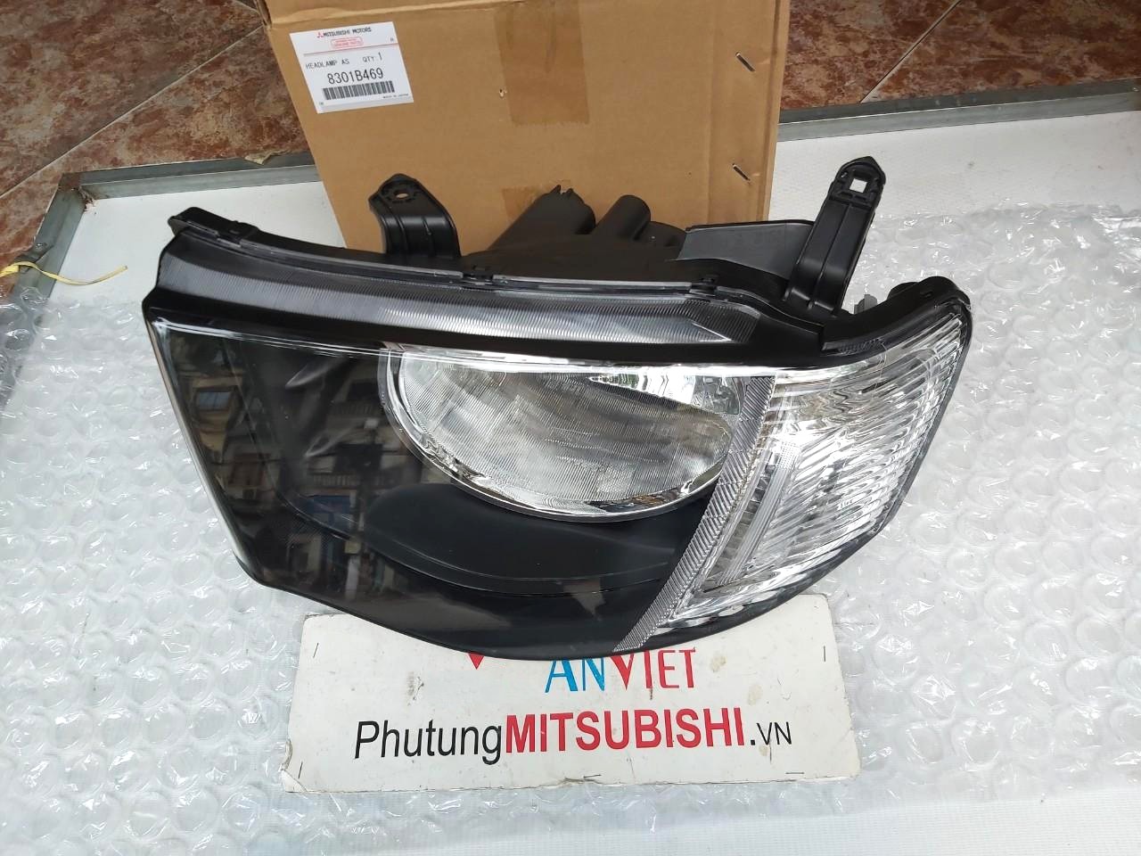 Vỏ Đèn pha sử dụng cho xe Triton - Hàng nhập khẩu chính ngạch