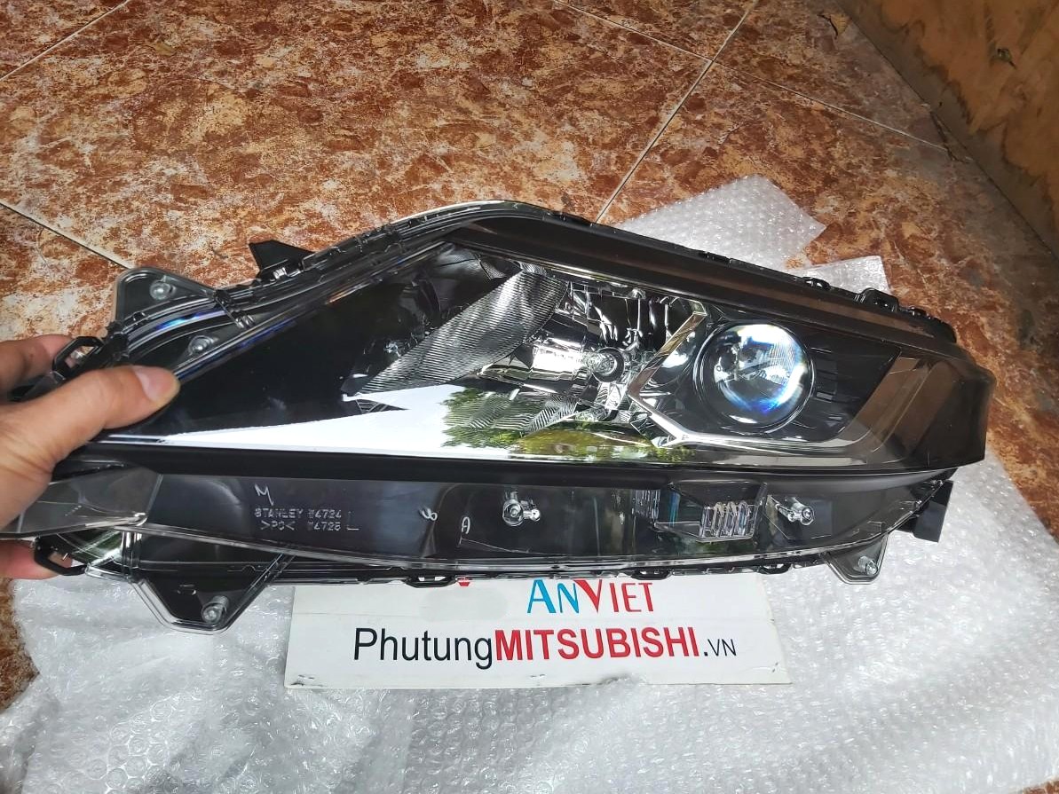 Vỏ Đèn pha sử dụng cho xe Triton - Hàng nhập khẩu chính ngạch