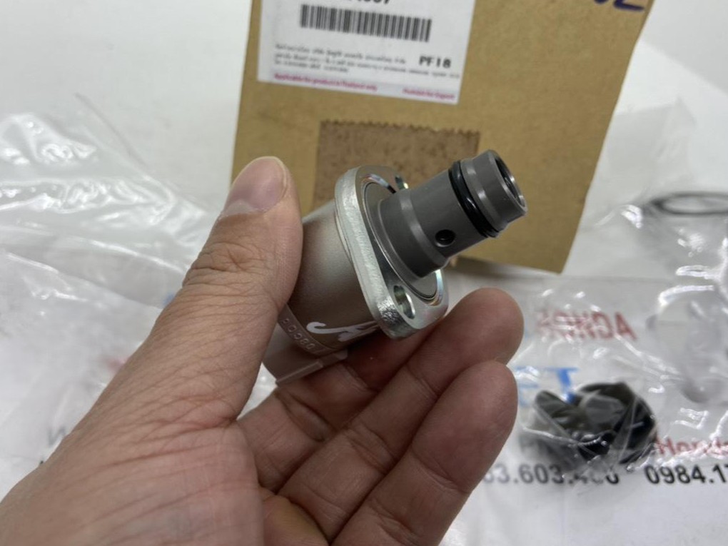 Van SCV sử dụng cho xe Triton - Hàng nhập khẩu chính ngạch 1460A037