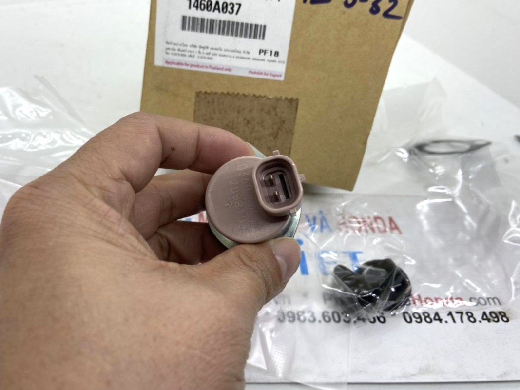 Van SCV sử dụng cho xe Triton - Hàng nhập khẩu chính ngạch 1460A037