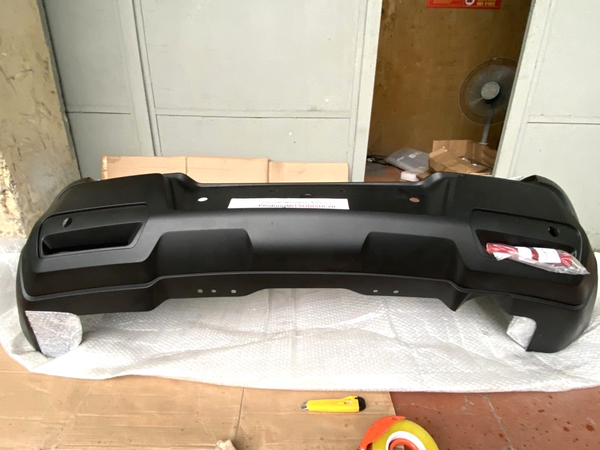 Cản sau, Ba đờ sốc sau sử dụng cho xe Mitsubishi Xforce - Hàng nhập khẩu chính ngạch 85010B100P 85023B160P