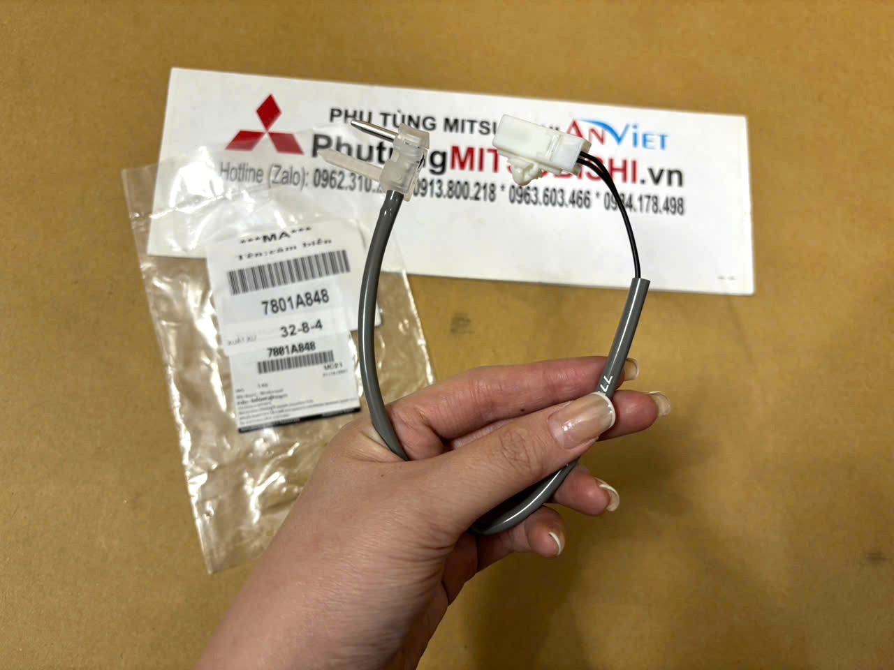 Cảm biến nhiệt độ dàn lạnh sử dụng cho xe Xpander - Hàng nhập khẩu chính ngạch