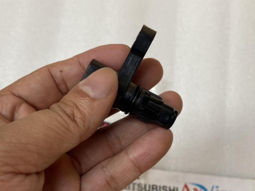 Cảm biến tốc độ hộp số sử dụng cho xe Xpander - Hàng nhập khẩu chính ngạch