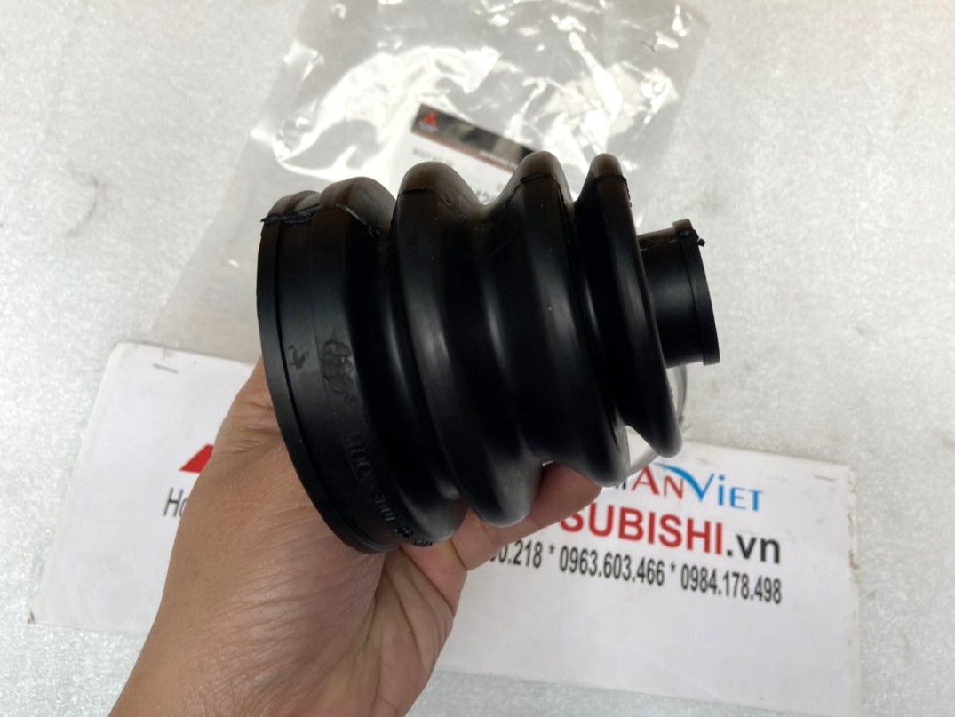 Cao su chụp bụi láp sử dụng cho xe Mitsubishi Xpander - Hàng nhập khẩu chính ngạch 3817A425