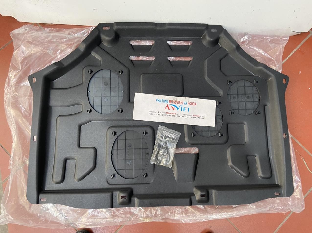 Chắn bùn gầm máy sử dụng cho xe Mitsubishi Xpander | Hãng DEKO