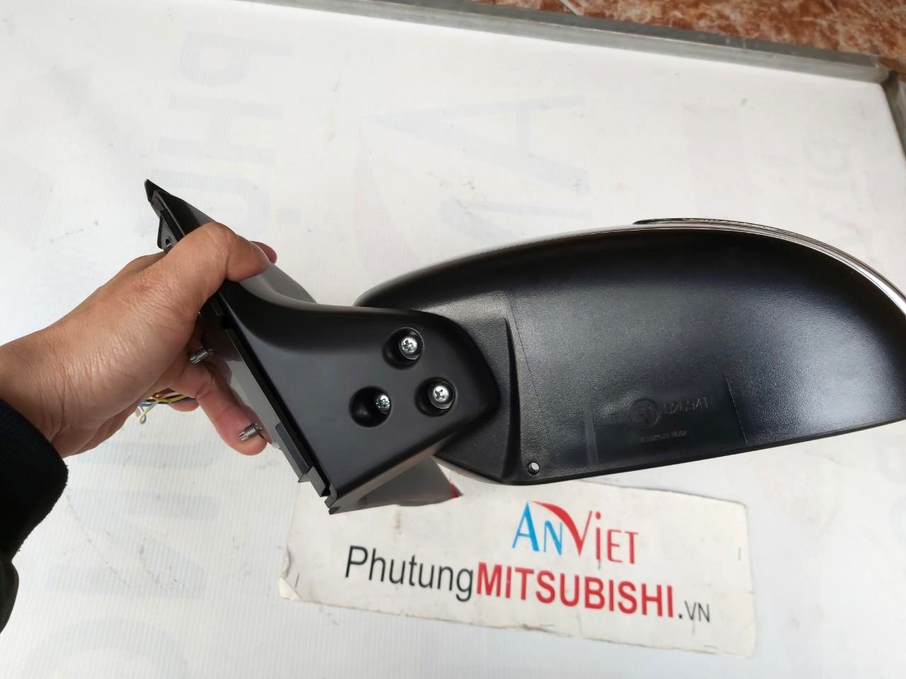 Gương chiếu hậu sử dụng cho xe Mitsubishi Attrage - Hàng nhập khẩu chính ngạch