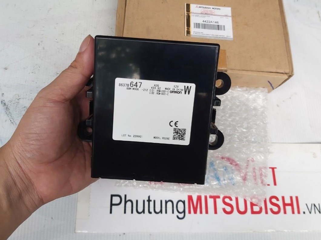 Hộp điều khiển chìa khóa sử dụng cho xe Mitsubishi Xpander - Hàng nhập khẩu chính ngạch 8637B647