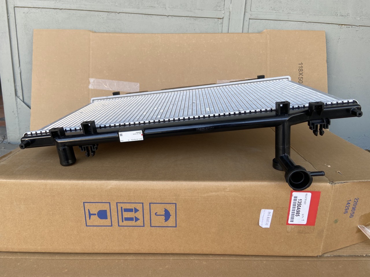 Két Nước, Dàn Nóng dùng cho xe Xpander | DEKOSHI DK-1350A985 | 1350A985