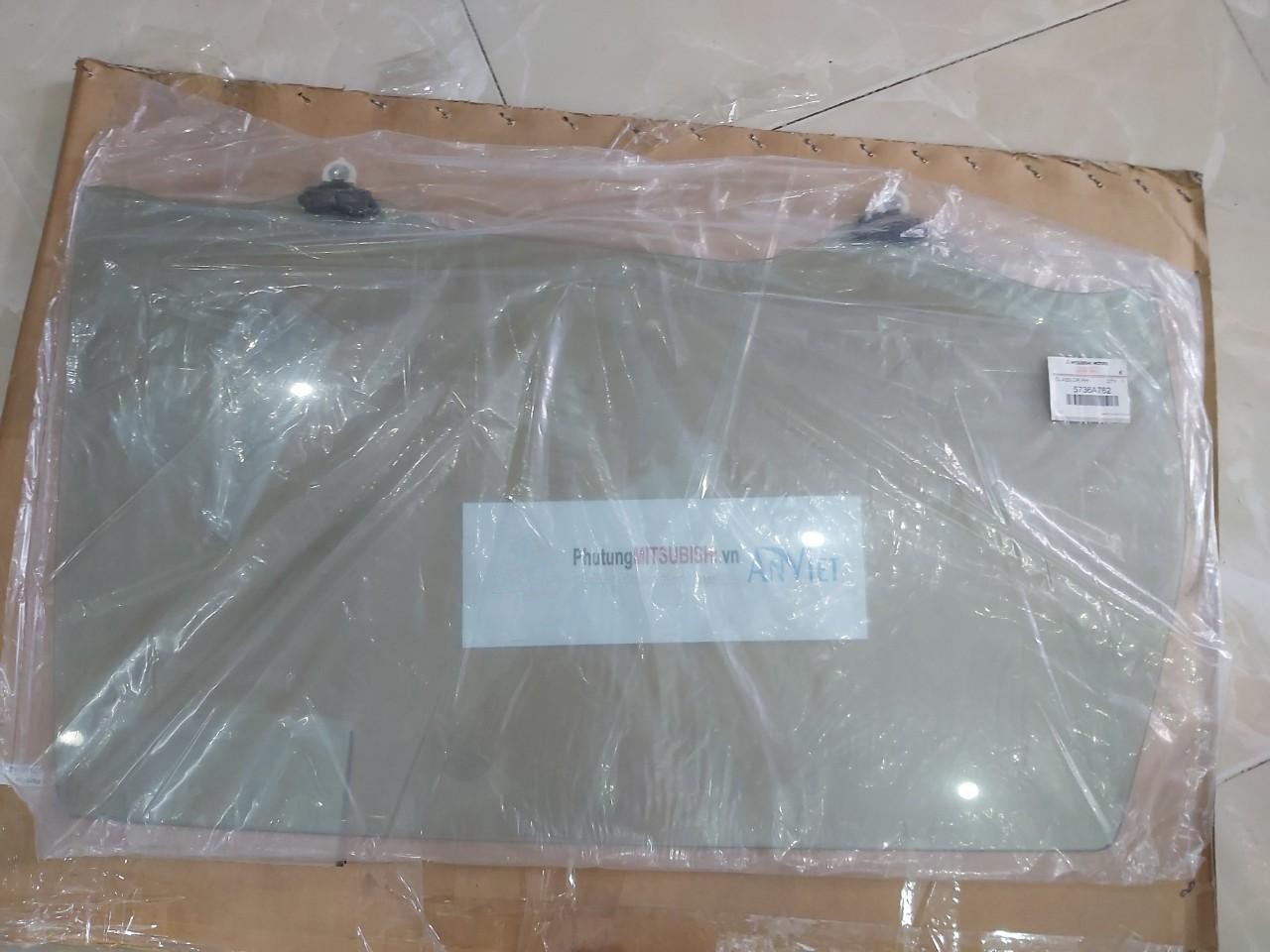 Kính cánh cửa sau sử dụng cho xe Xpander - Hàng nhập khẩu chính ngạch