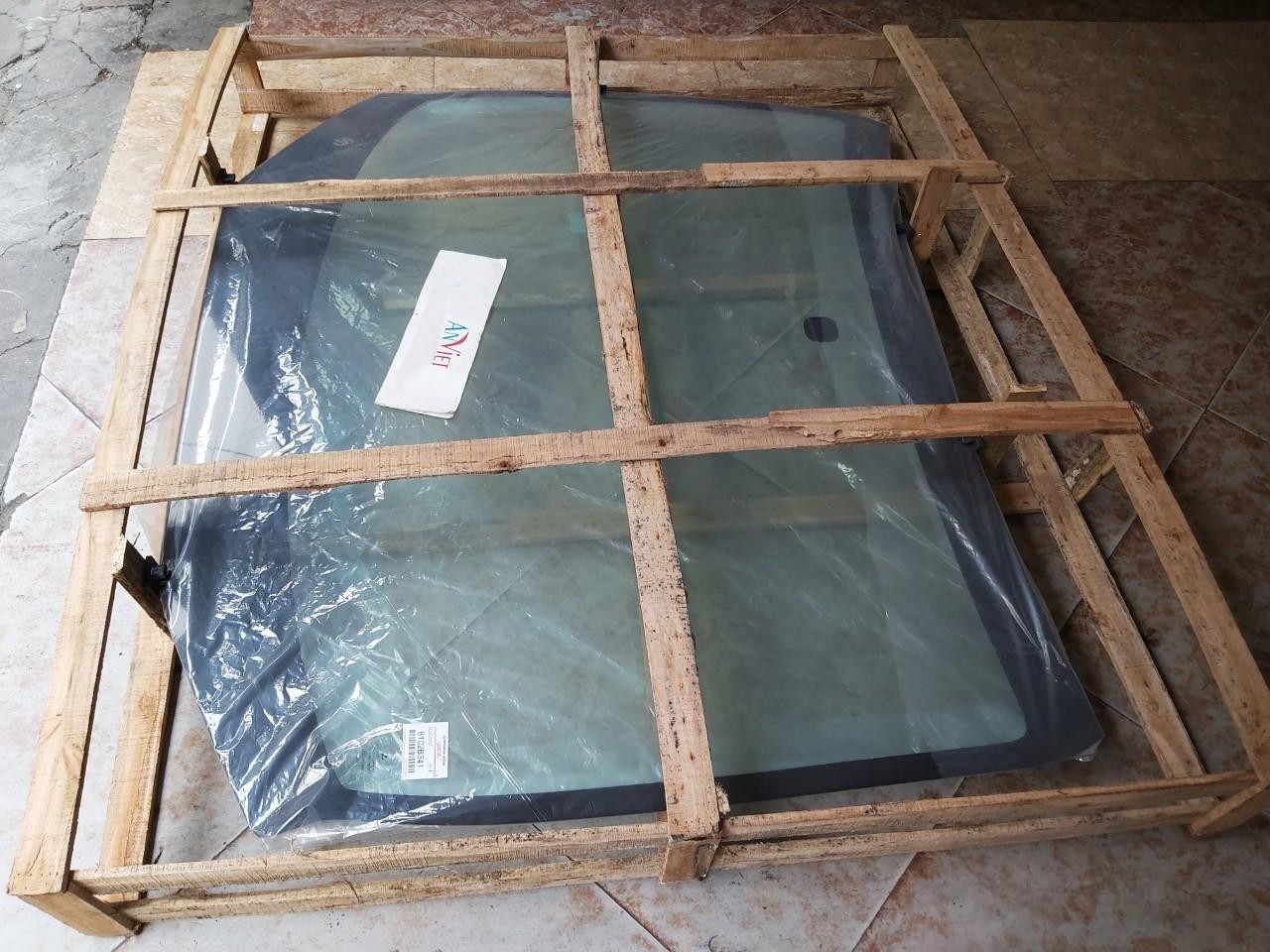 Kính chắn gió sử dụng cho xe Xpander - Hàng nhập khẩu chính ngạch 6102B340