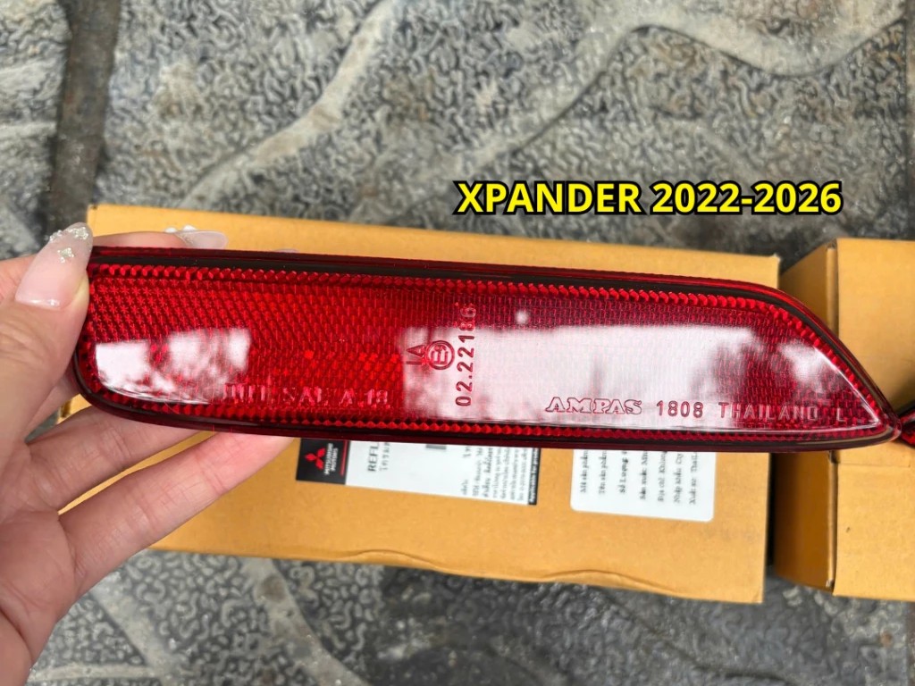 Đèn Phản Quang sử dụng cho xe Xpander - Hàng nhập khẩu chính ngạch