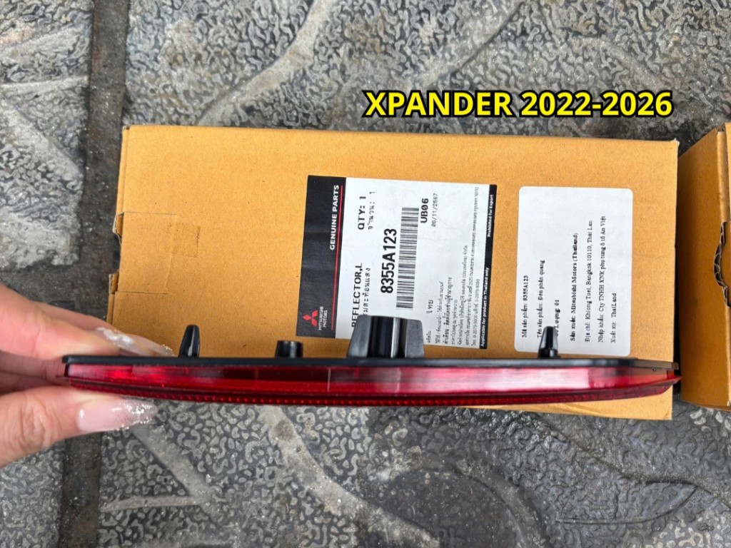 Đèn Phản Quang sử dụng cho xe Xpander - Hàng nhập khẩu chính ngạch