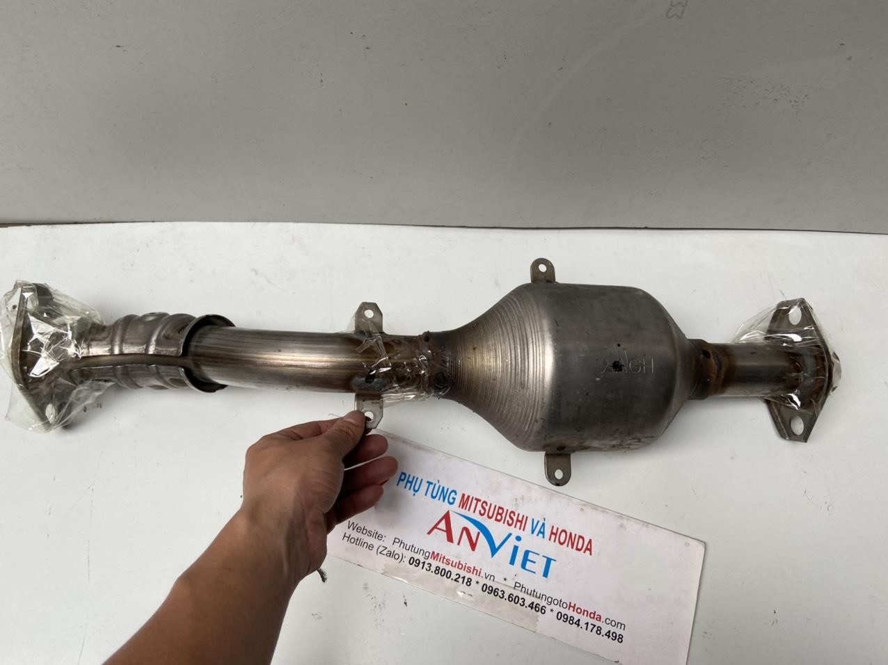 Ống xả trước, Bầu chuyển đổi khí xả sử dụng cho xe Xpander - Hàng nhập khẩu chính ngạch