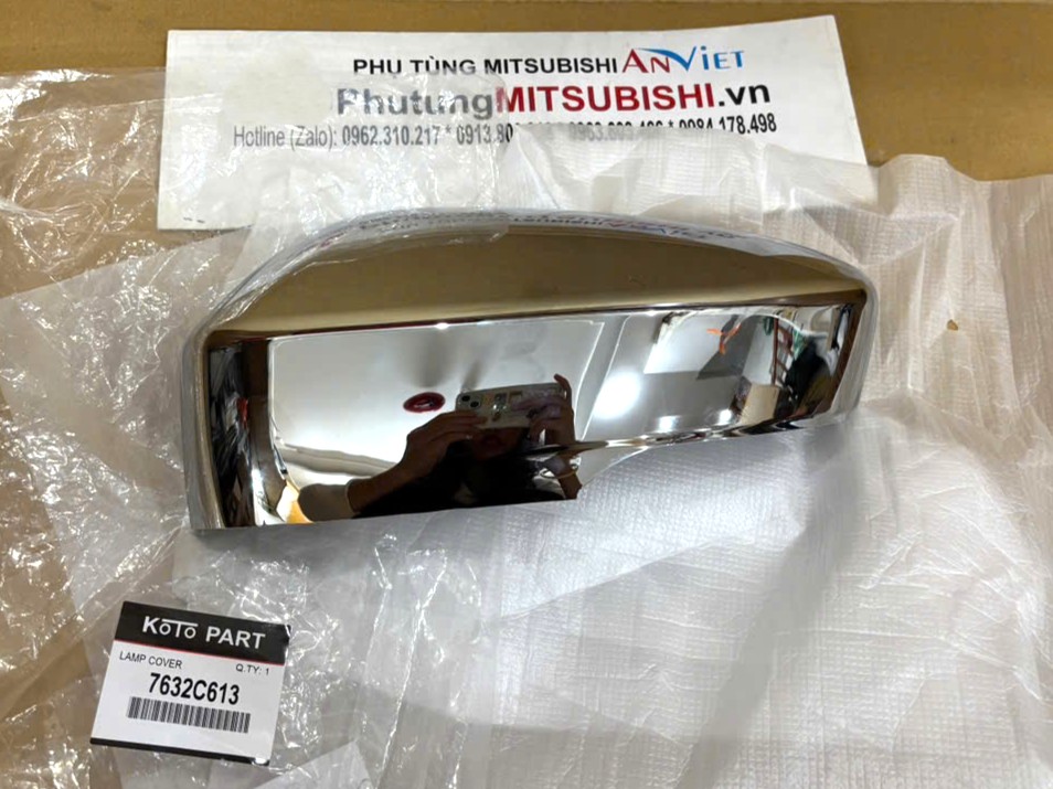 Ốp gương, Gáo gương sử dụng cho Mitsubishi Xpander, Xpander Cross Mạ Crom 7632C613 7632C614