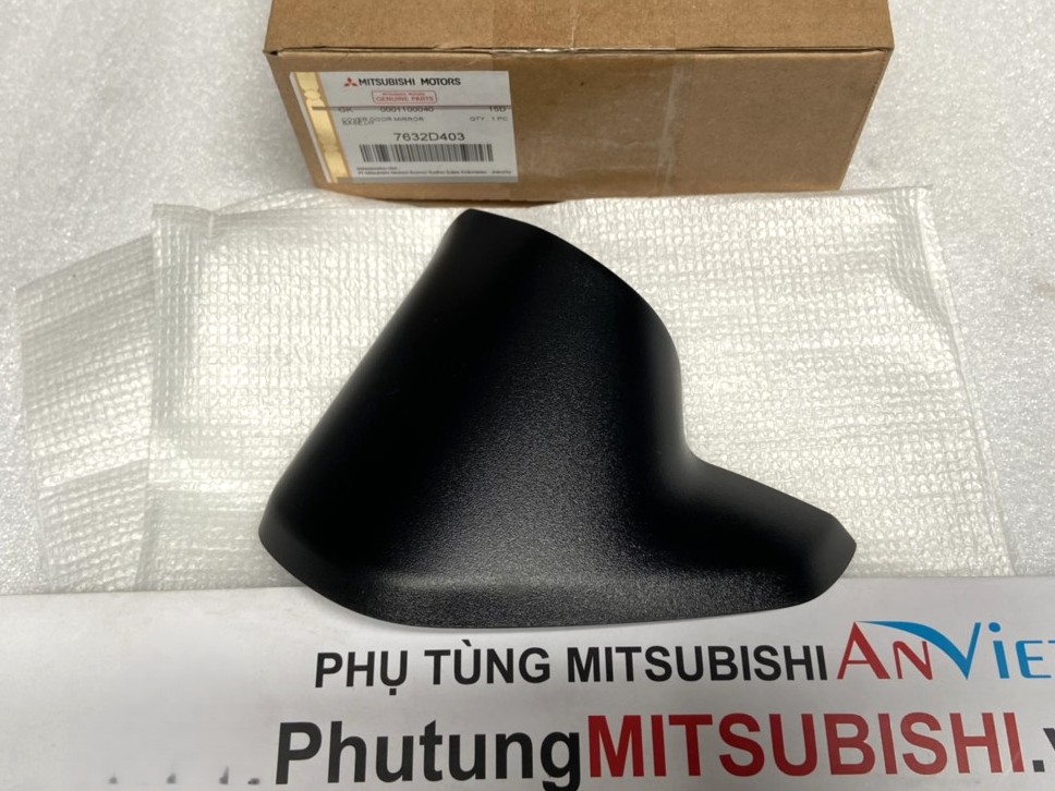 Ốp nhựa chân gương sử dụng cho xe Xpander - Hàng nhập khẩu chính ngạch