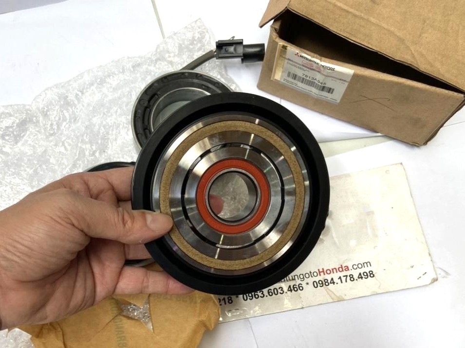 Puly đầu lốc điều hòa sử dụng cho xe XForce - Hàng nhập khẩu chính ngạch
