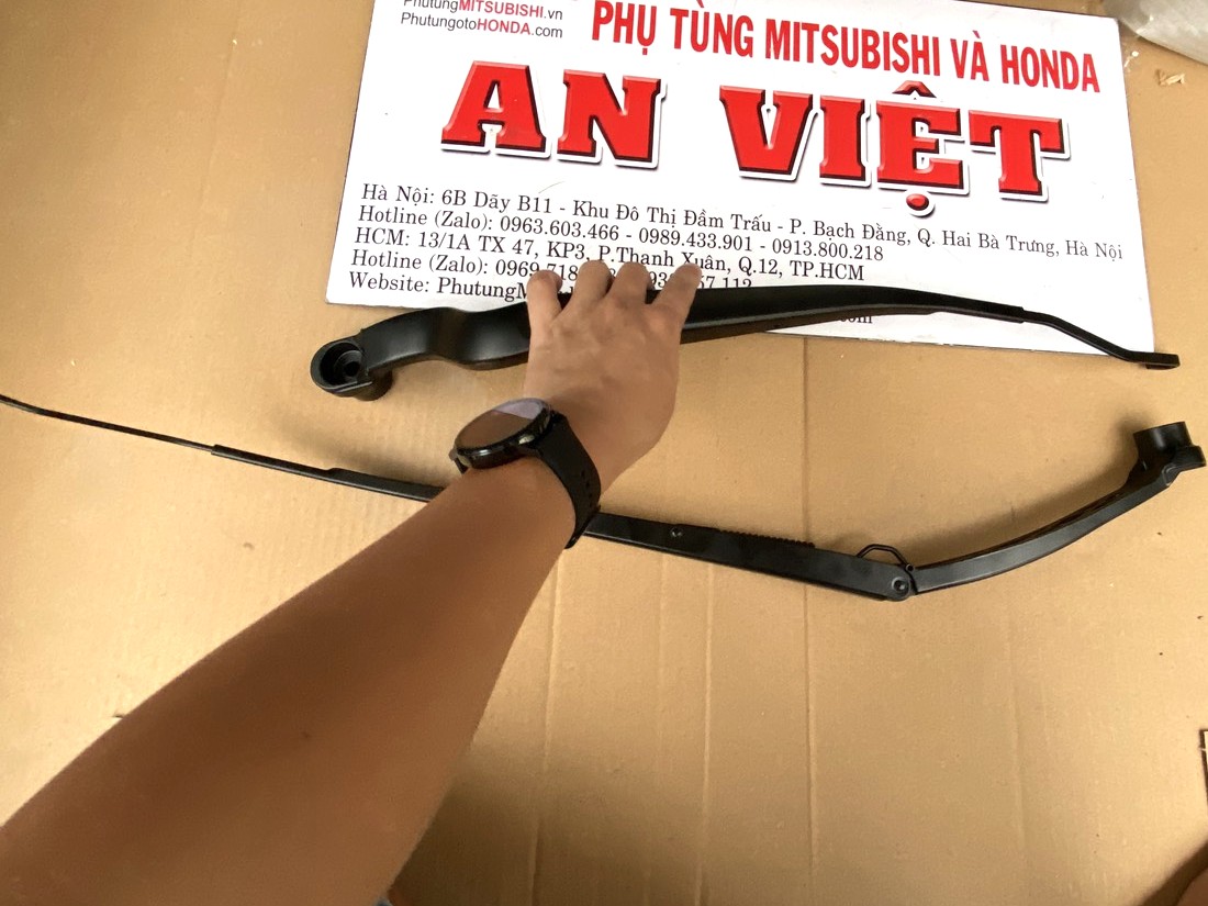 Tay, Cần gạt mưa sử dụng cho xe Mitsubishi Xpander và Xpander Cross | Hãng DEKOSHI