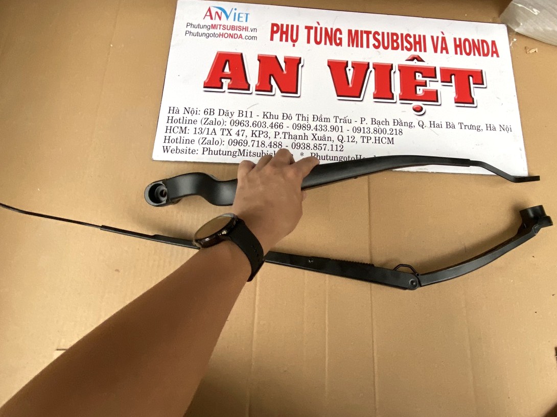 Tay, Cần gạt mưa sử dụng cho xe Mitsubishi Xpander và Xpander Cross | Hãng DEKOSHI
