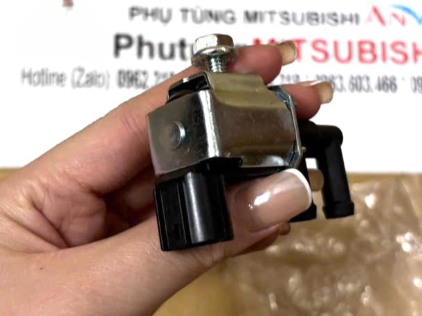 Van điện từ kiểm soát khí thải, van Solenoid sử dụng cho xe Mitsubishi Xpander MR507781 | Hãng DEKO