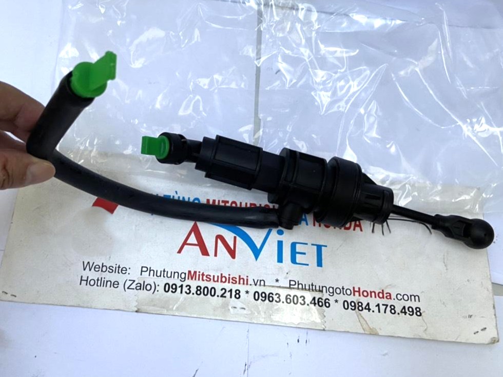Xy lanh tổng côn trên sử dụng cho xe Xpander - Hàng nhập khẩu chính ngạch