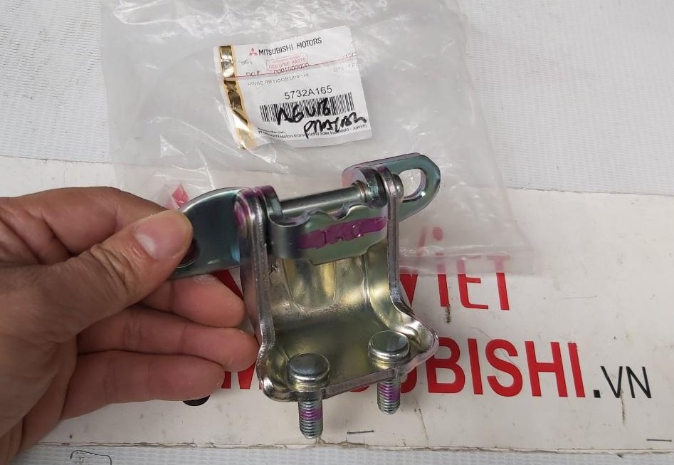 Bản lề cánh cửa sau phía trên Mitsubishi Destinator DST 5732A165 5732A166