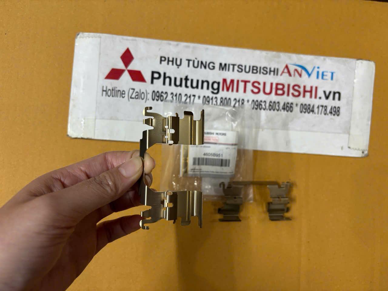 Bộ thép cài đầu má phanh trước xe Mitsubishi Destinator DST 4605B951