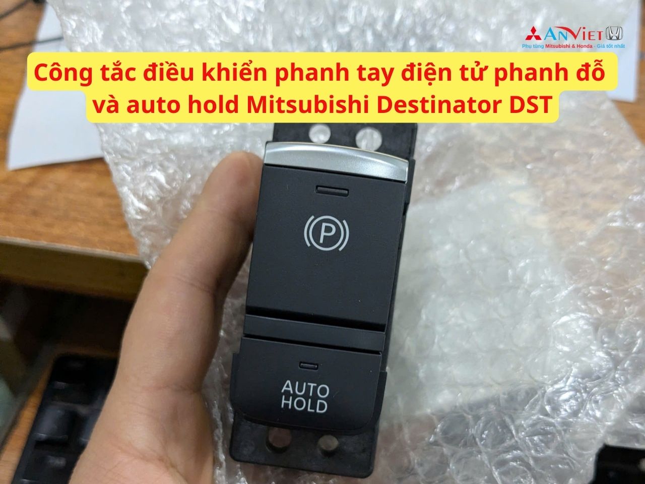 Công tắc điều khiển phanh tay điện tử phanh đỗ và auto hold Mitsubishi Destinator DST 8606A046