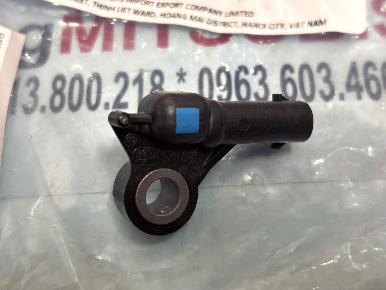 Cảm biến va chạm, kích nổ túi khí bên sườn xe Mitsubishi Destinator DST 98830B000P