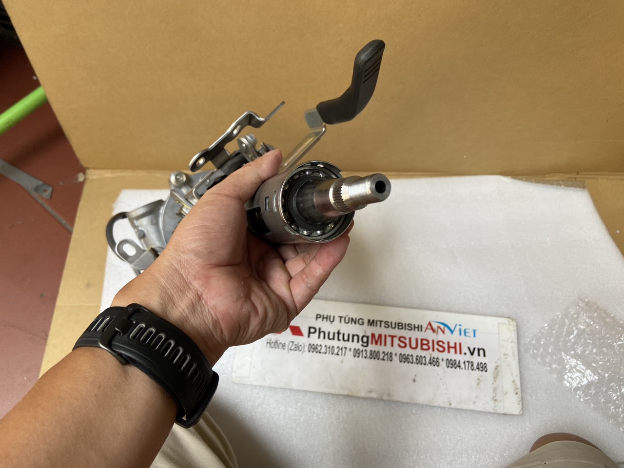 Cột lái, cọc lái, trục lái không bao gồm mô tơ xe Mitsubishi Destinator DST 48810B010P