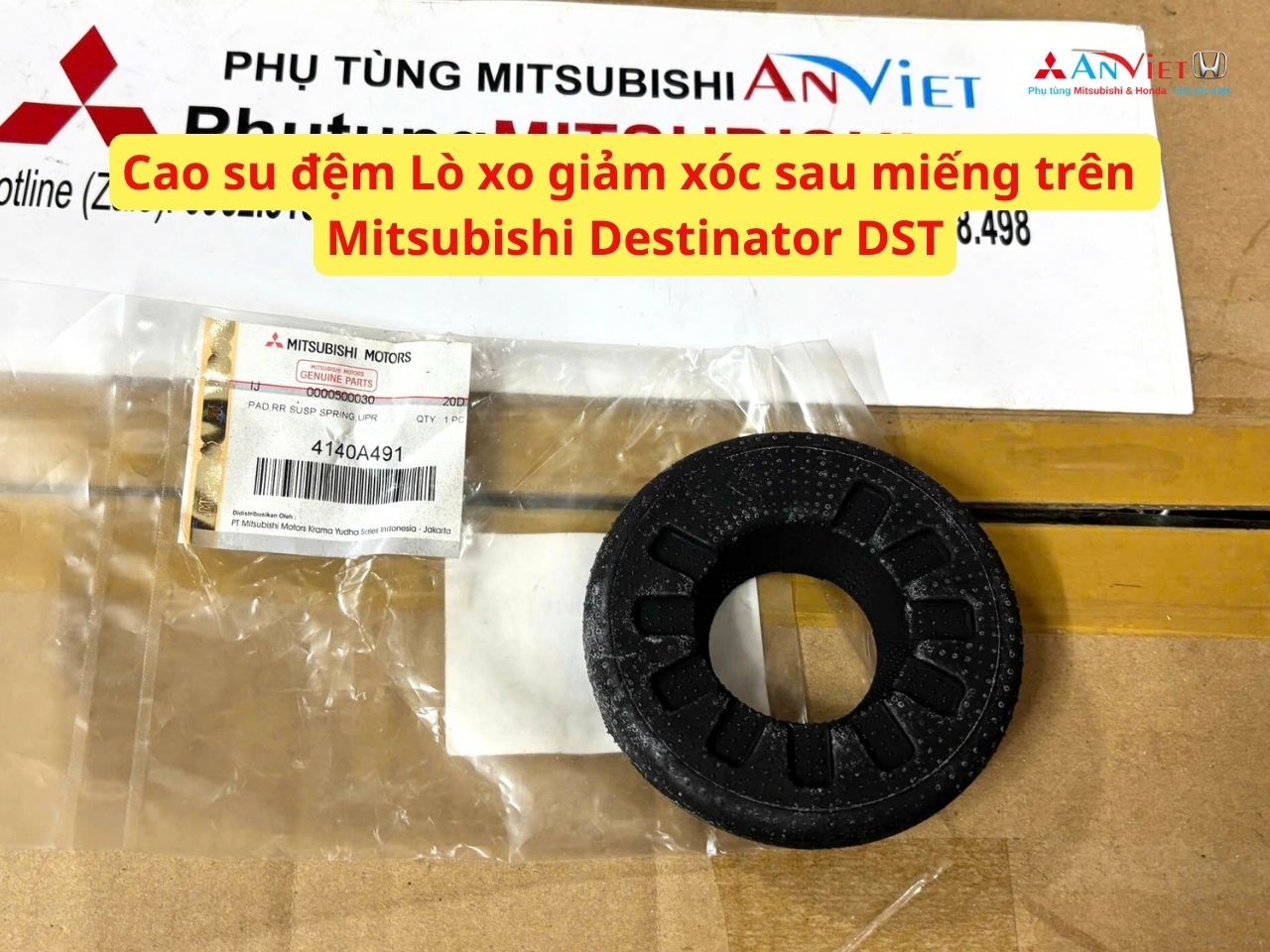 Cao su đệm Lò xo giảm xóc sau miếng trên xe Mitsubishi Destinator DST 4140A491