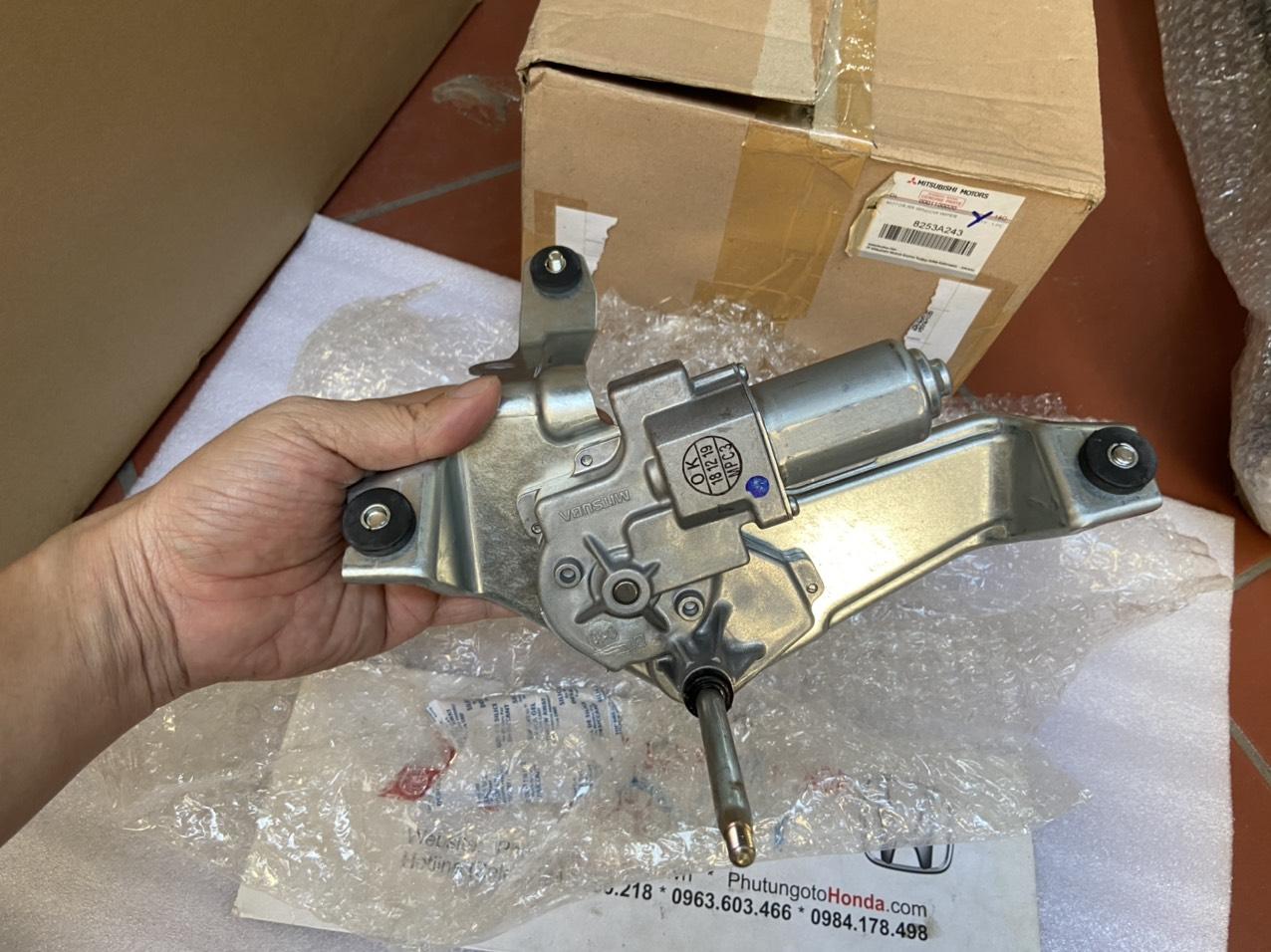 Mô tơ gạt mưa sau Mitsubishi Destinator DST 8253A243