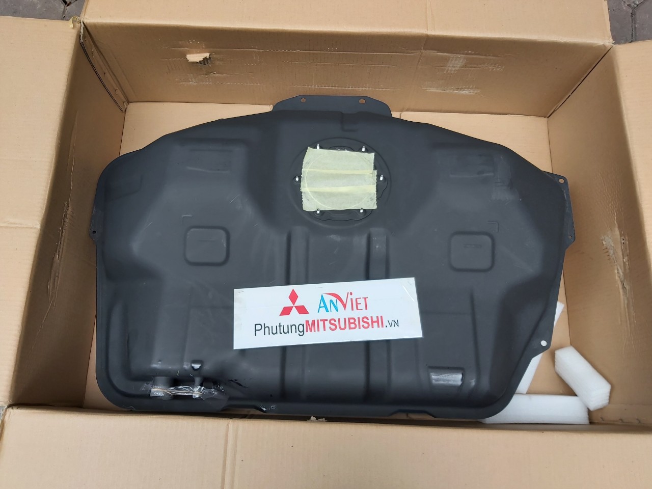 B&igrave;nh xăng, Th&ugrave;ng xăng, Th&ugrave;ng Nhi&ecirc;n Liệu Mitsubishi Destinator DST 