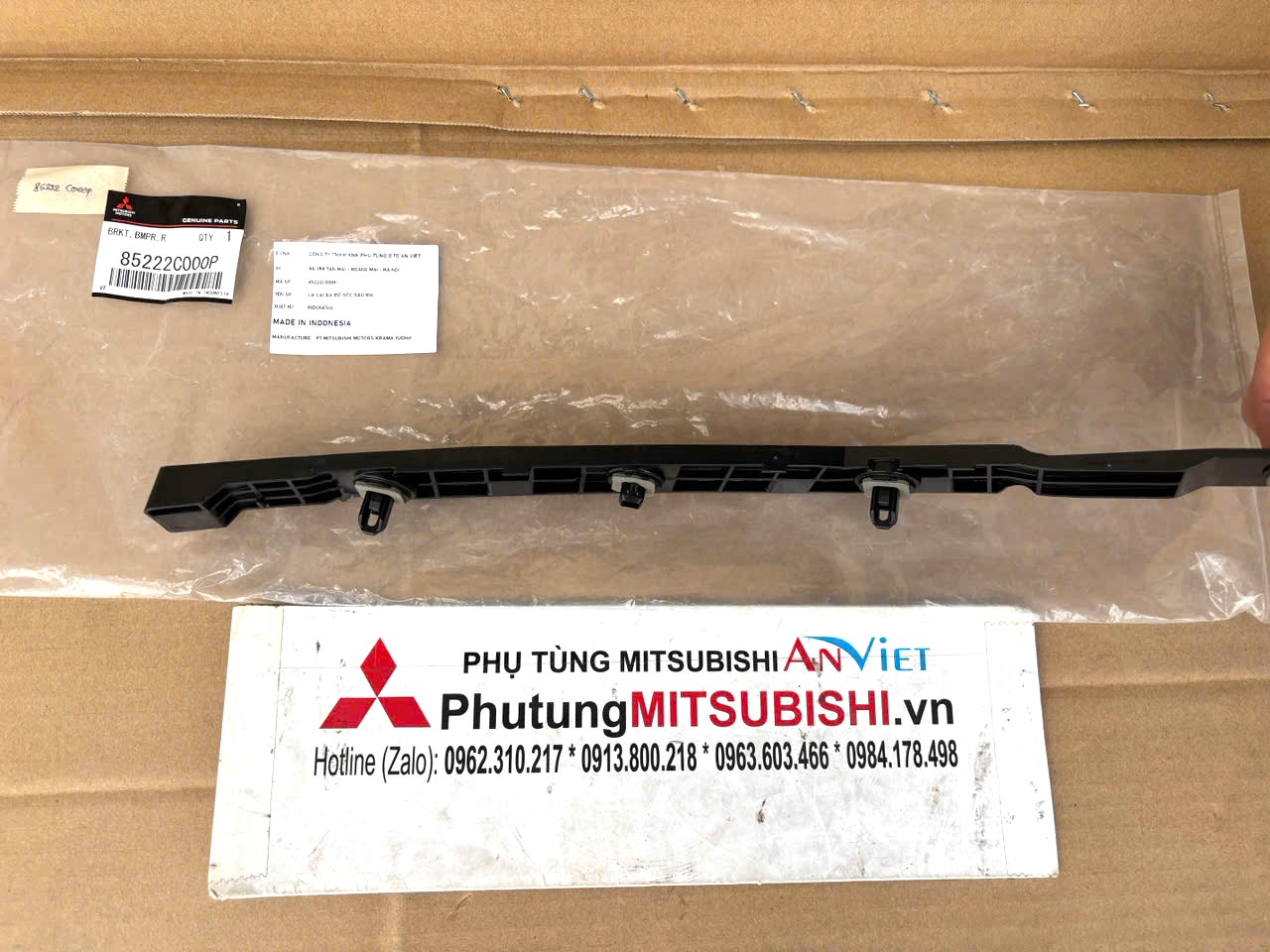 Cá cài cản sau, cá cài ba đờ sốc sau Mitsubishi Destinator DST 85222C000P 85223C000P