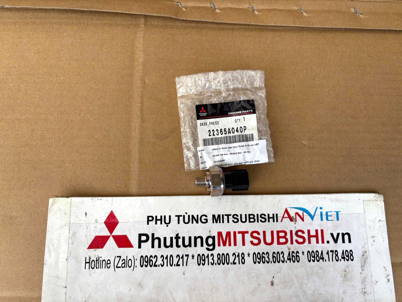 Cảm biến áp suất dầu máy nhớt bôi trơn động cơ Mitsubishi Destinator DST 22365A040P
