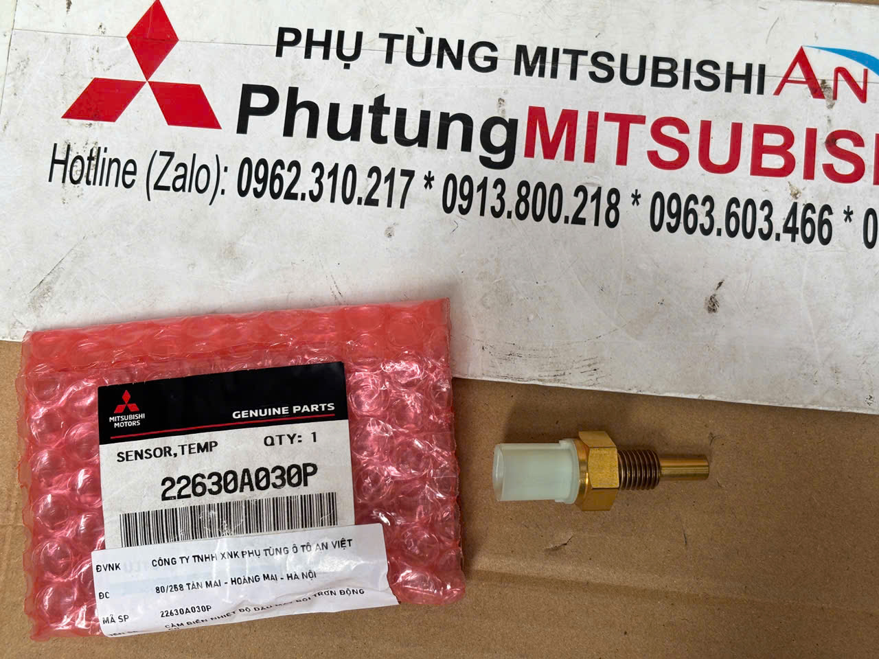 Cảm biến nhiệt độ dầu m&aacute;y b&ocirc;i trơn động cơ Mitsubishi Destinator DST