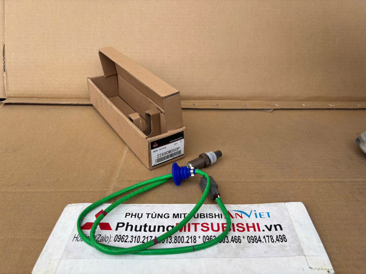 Cảm biến oxi, Cảm biến khí xả thải Mitsubishi Destinator DST không mũ 22690W050P