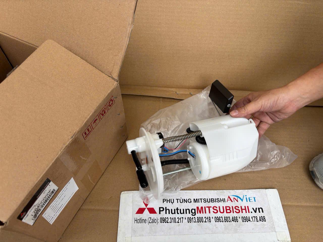 Cụm bơm xăng, Cụm bơm nhiên liệu Mitsubishi Destinator DST 17040C000P