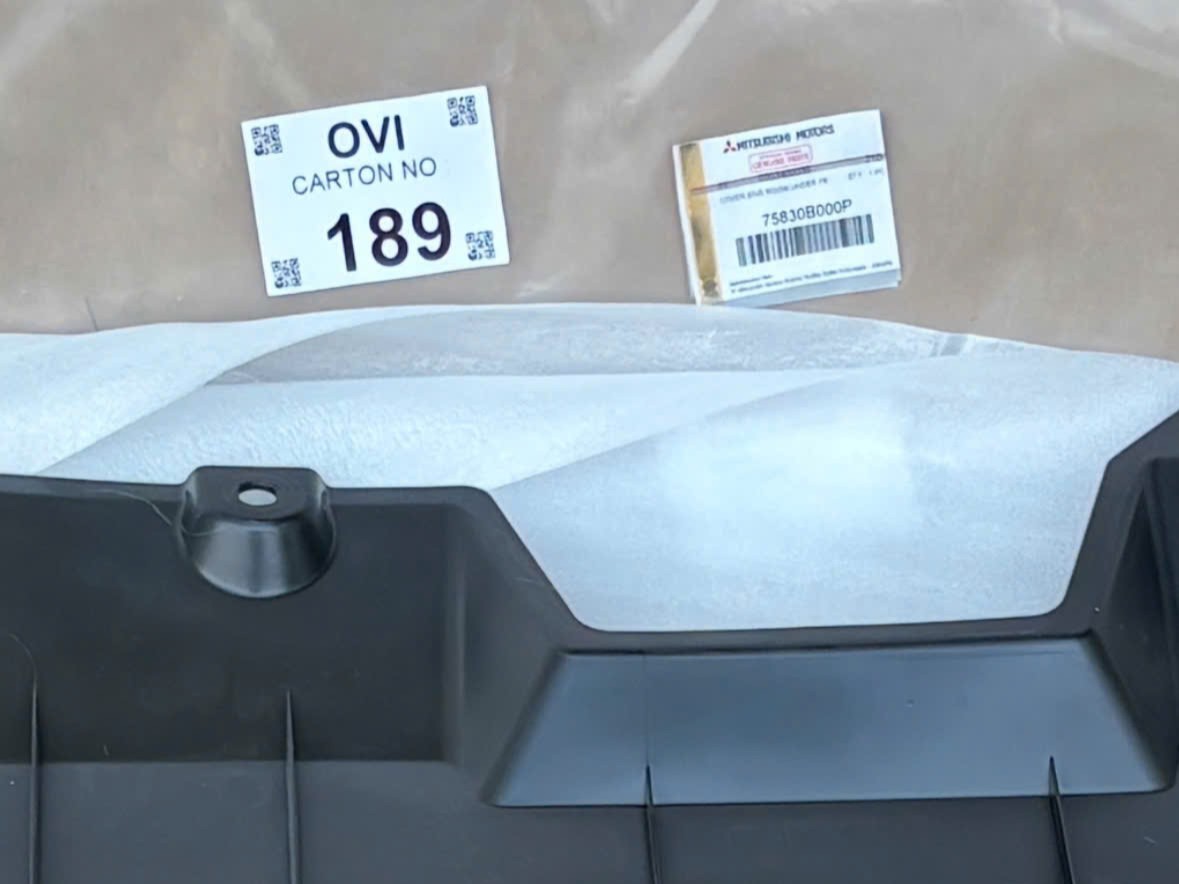 Chắn bùn gầm máy trước Mitsubishi XForce 75830B000P