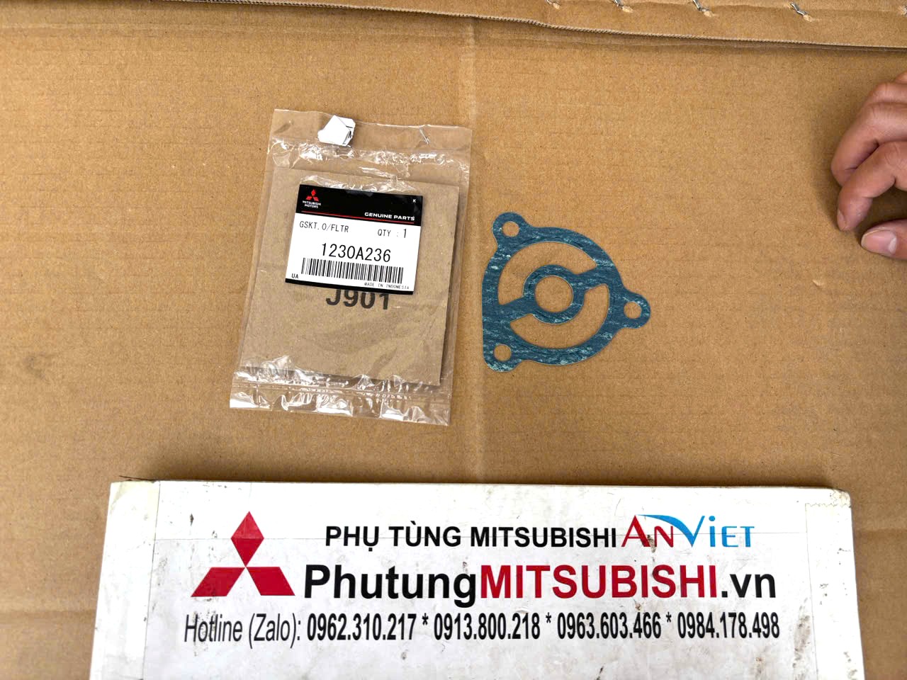 Gioăng Đế bắt lọc dầu nhớt máy Mitsubishi Xpander và XForce 1230A236