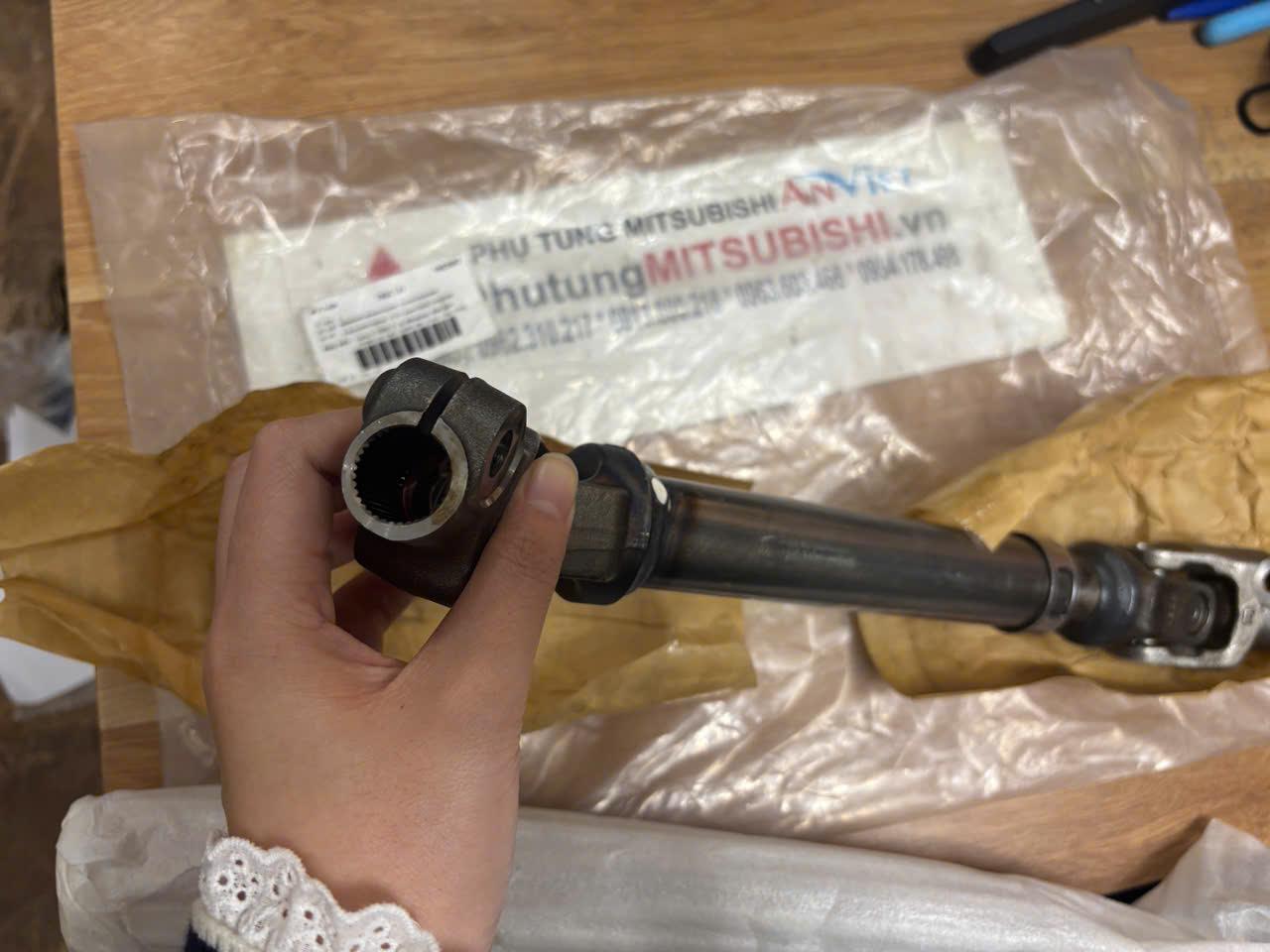 Khớp chữ thập trục các đăng lái xe Mitsubishi Destinator DST 48080B000P 4401A486