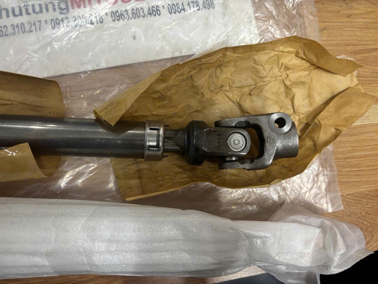 Khớp chữ thập trục các đăng lái xe Mitsubishi Destinator DST 48080B000P 4401A486