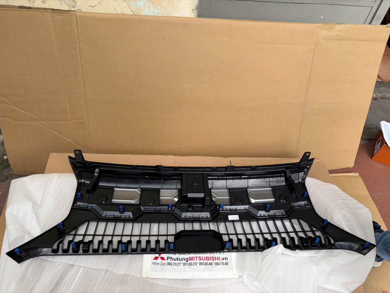 Mặt calang Mitsubishi Destinator DST Premium 62254C000P