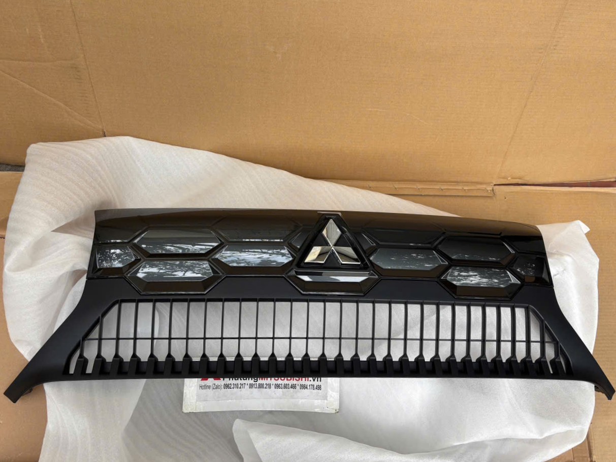 Mặt calang Mitsubishi Destinator DST Ultimate