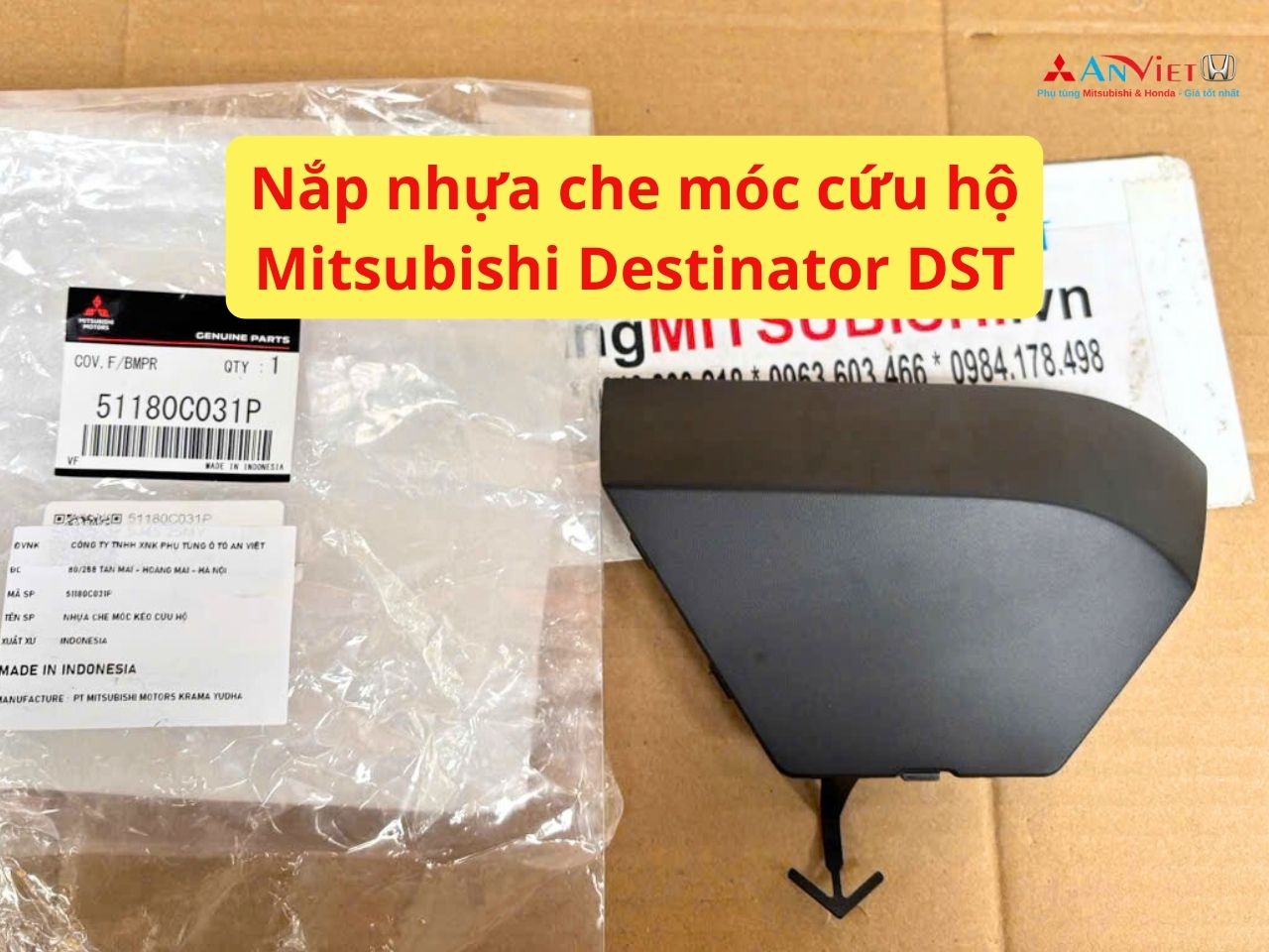 Nắp nhựa che móc cứu hộ Mitsubishi Destinator DST 51180C031P