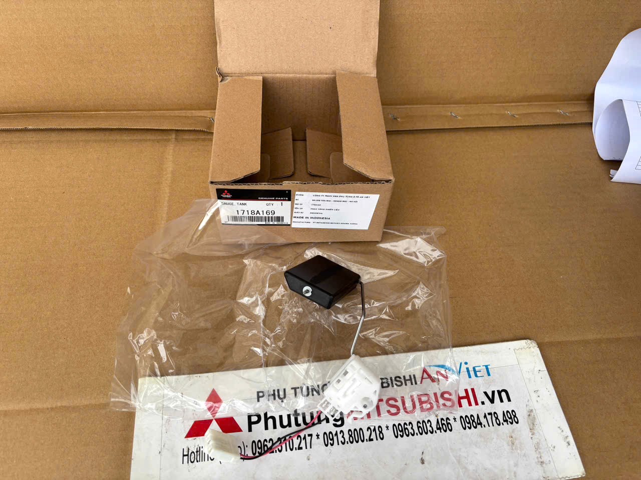 Phao xăng, Cảm biến báo xăng, Cảm biến báo nhiên liệu Mitsubishi Destinator DST 1718A169