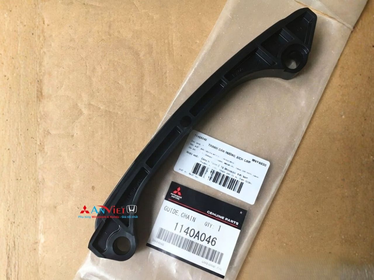Tỳ cam cong xe Mitsubishi Xpander 1140A046