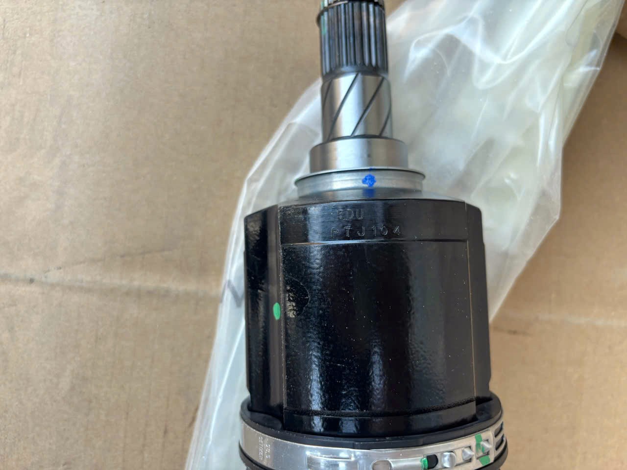 Trục láp, Cây láp trước trái LH Mitsubisi Destinator DST 39101C000P